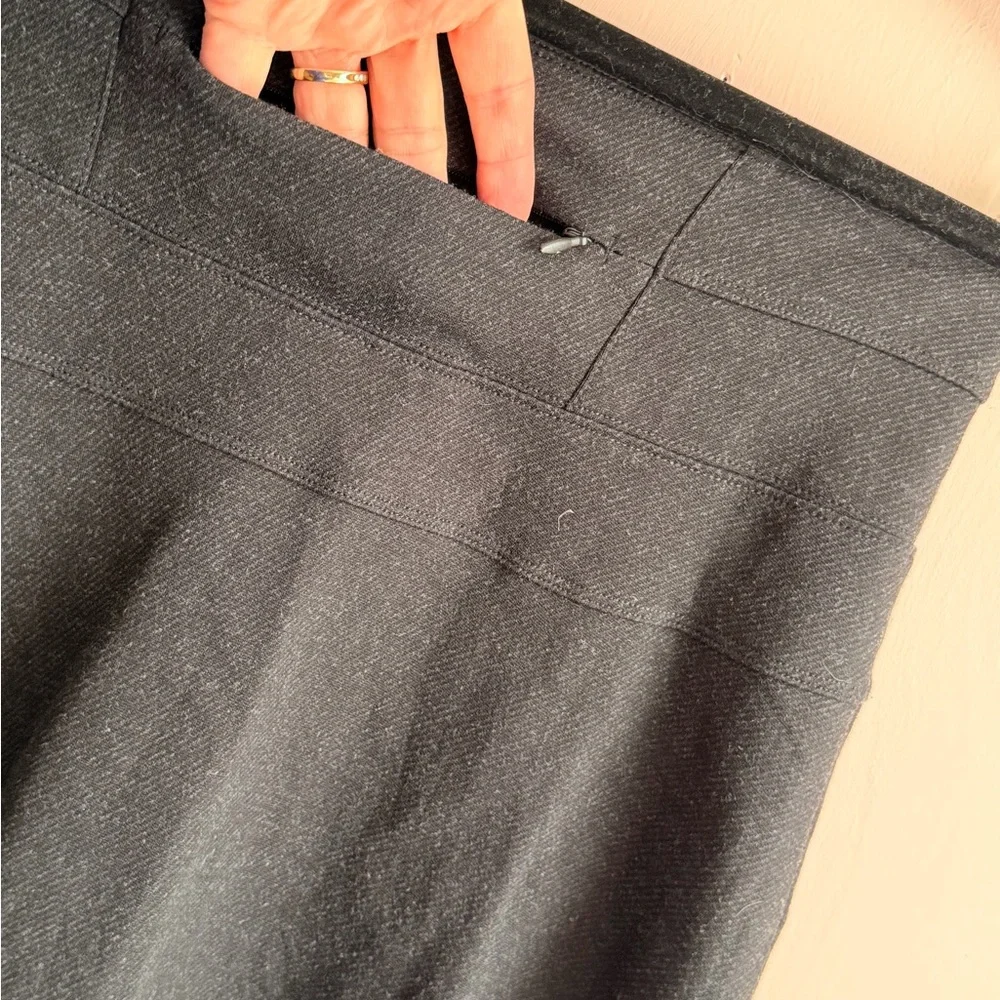 Athleta ponte twill Classic Black Skirt in charcoal sz6
